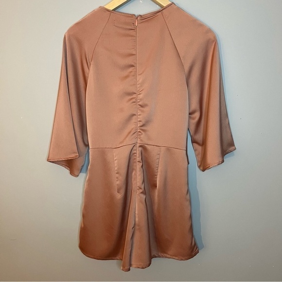 Missguided Front Tie Kimono Sleeve Faux Silk Blush Pink Playsuit Romper Size 4 - Picture 14 of 16